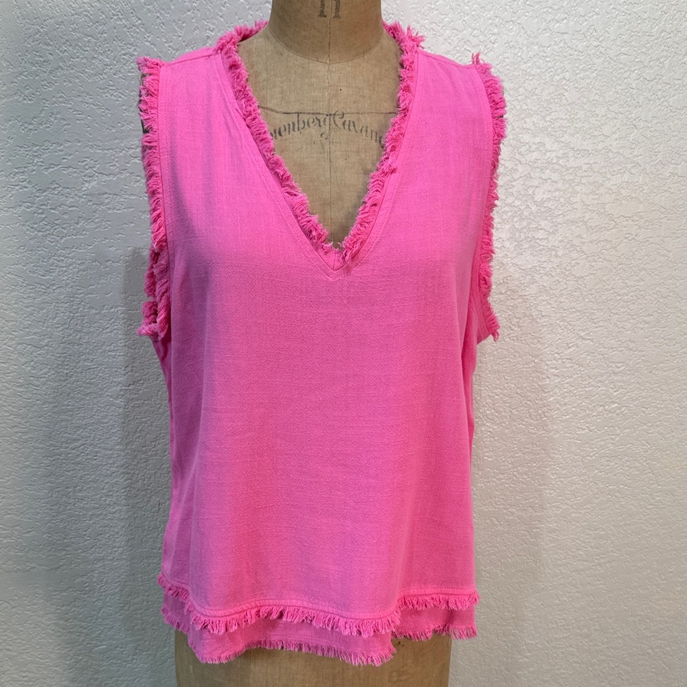 la miel‎ Women's Medium Frayed Pink Sleeveless V-Neck Top NWT